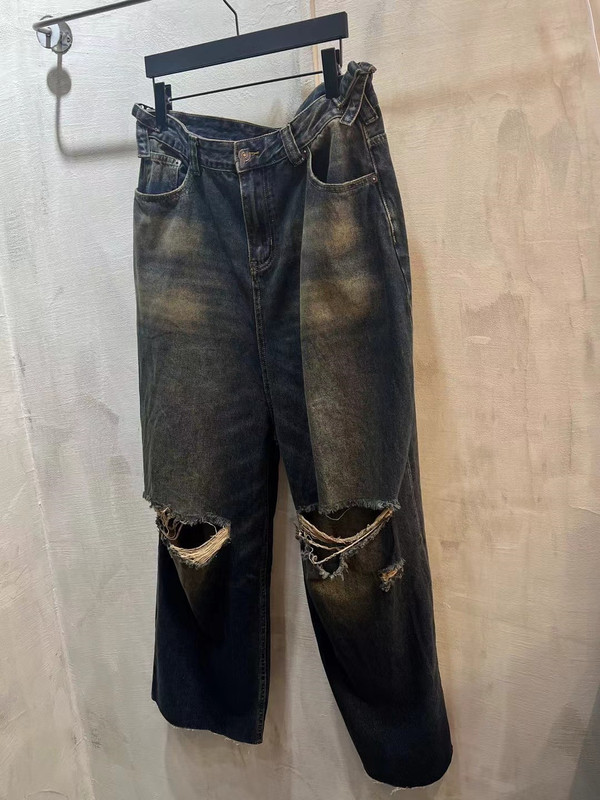 巴黎B家重工怀旧洗水工艺毛须挑破磨破宽松百搭破洞牛仔裤男女|undefined