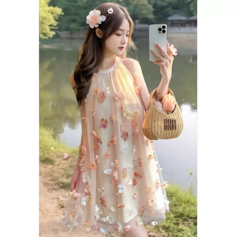 法式绝美超火仙女挂脖长裙夏季甜美氛围感立体花朵显瘦公主连衣裙