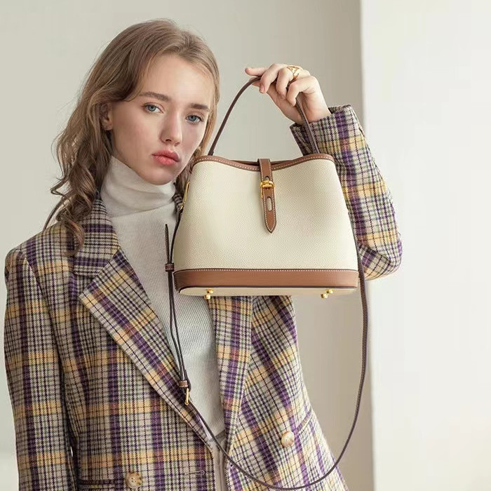 Borsa a secchiello a tracolla da donna in vera pelle di qualità_voghion.com