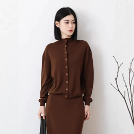 女式针织衫;连衣裙;女式羊毛衫