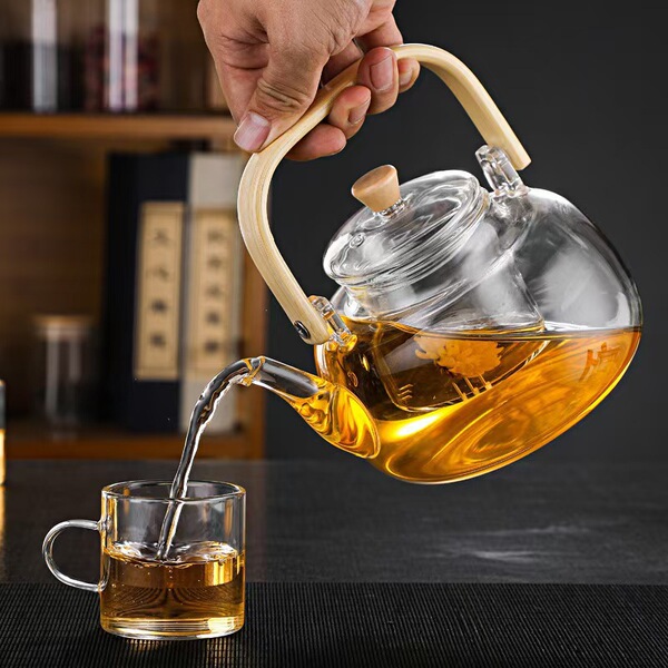Glass teapot for home use