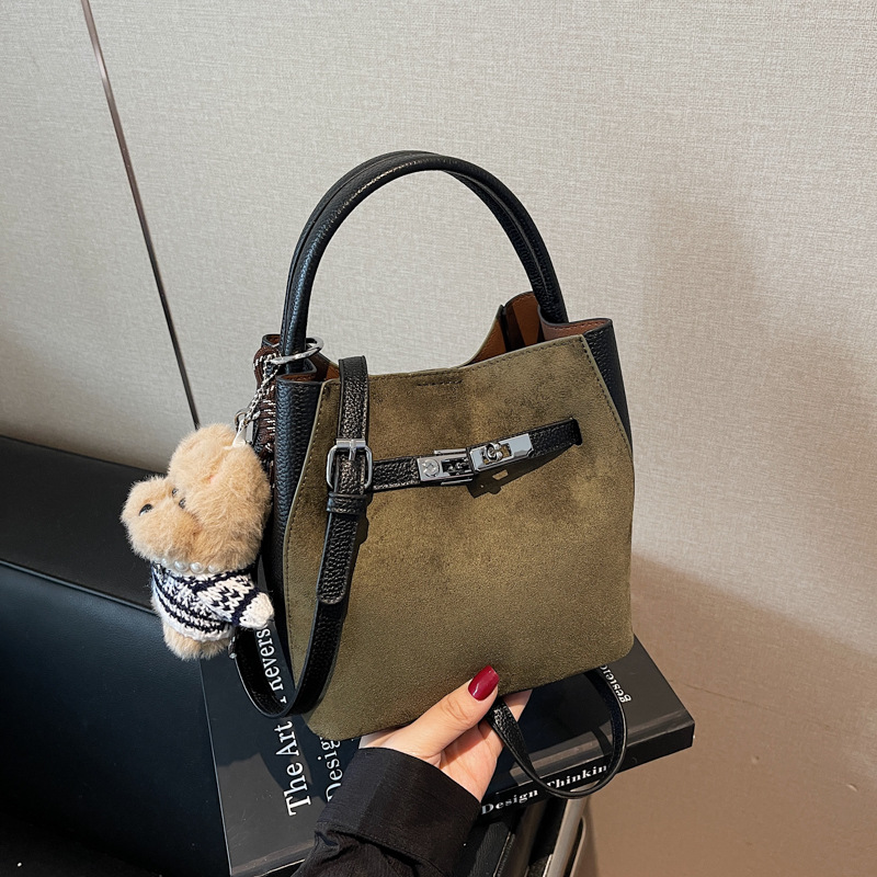 Versatile Suede Vintage Minimalist Bucket Bag 2026 New Fashion Autumn/Winter Trendy Women's Shoulder And Crossbody Bag - Thumbnail 3