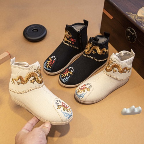 Old Beijing cloth shoes boys Chinese dragon Hanfu boot for children ancient folk costumes warrior swordsman embroidery shoes prince performance shoes