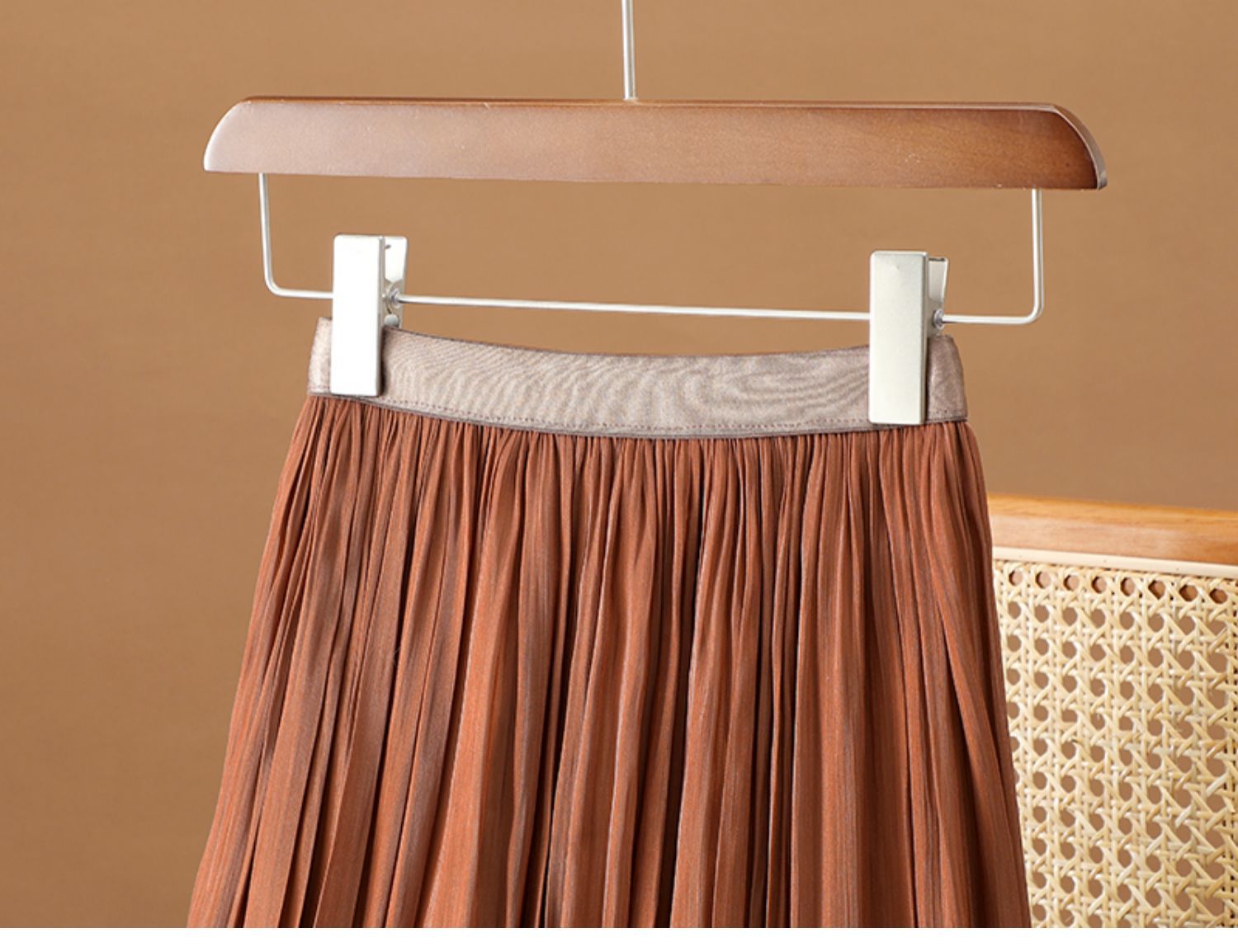 Chân váy xếp ly dáng dài nữ chất voan sợi streamer hiệu ứng ngọc trai — Màu sâm panh chi tiết 10