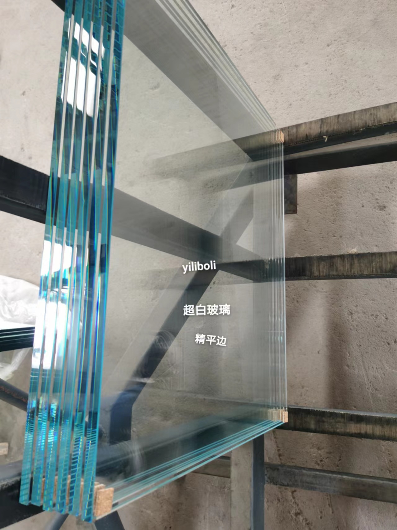超白玻璃超白钢化玻璃超白夹胶玻璃磨边切孔切口超白玻璃钢化玻璃-阿里巴巴