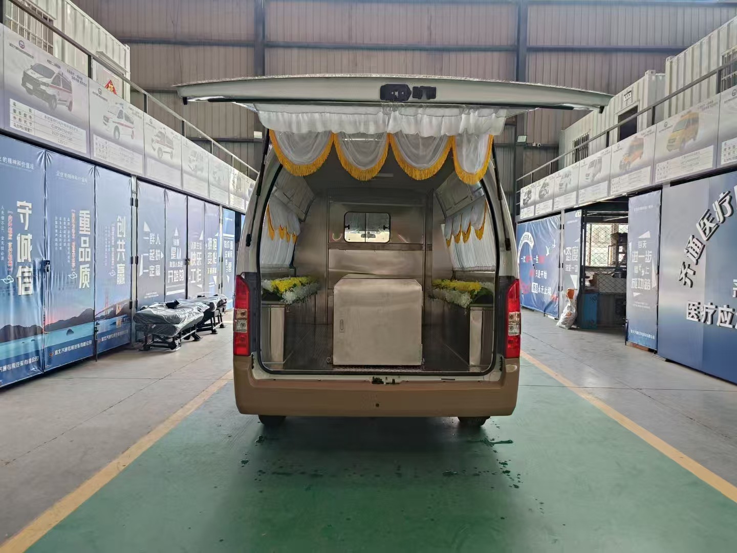 d08ef6e9dd524beed60bd90d73a01e