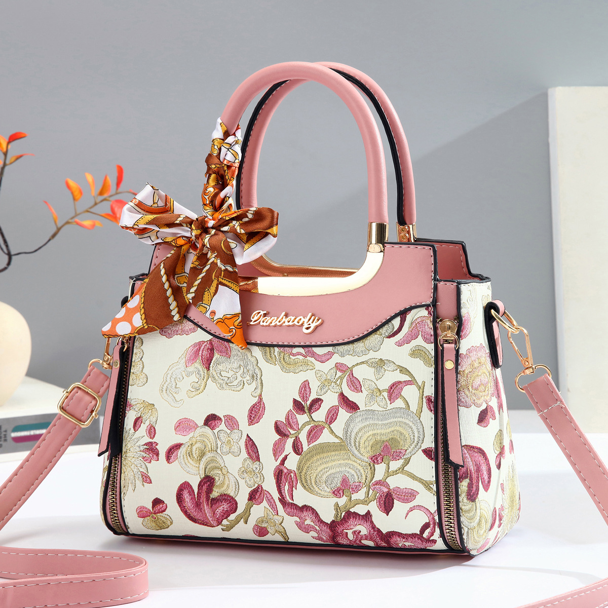 Bolso de mano bordado de comercio exterior para mujeres 2025 nuevo nicho de diseño de transporte universal bolso de hombro de mujer popular