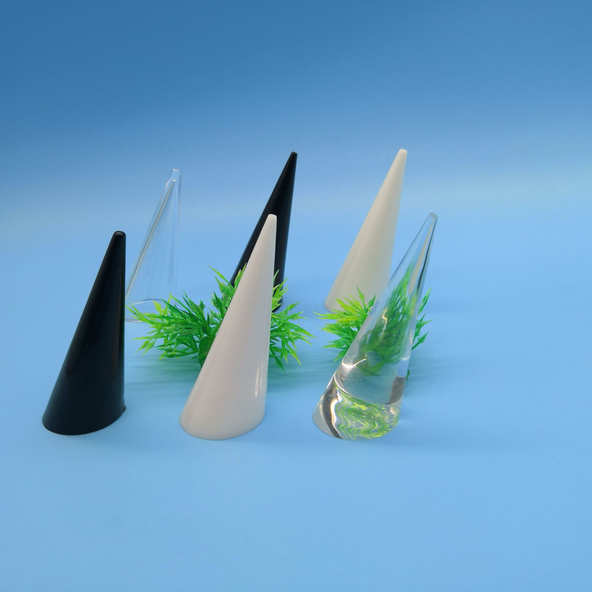 Stand, plastic ring