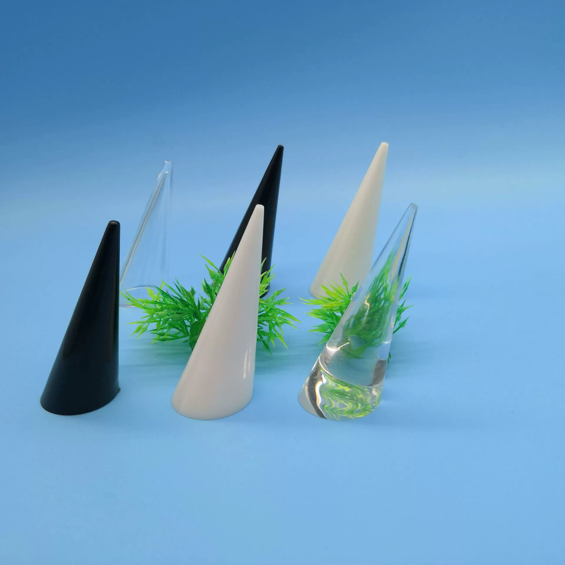 Stand, plastic ring