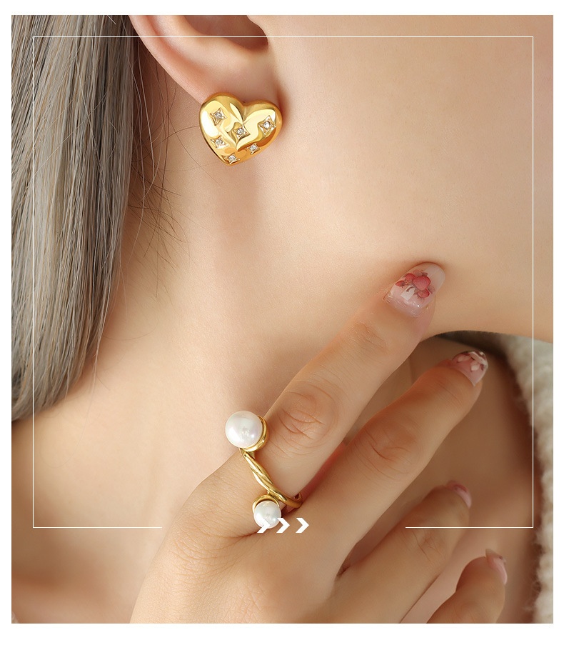 Simple Style Heart Shape Titanium Steel Plating Zircon Earrings 1 Pair