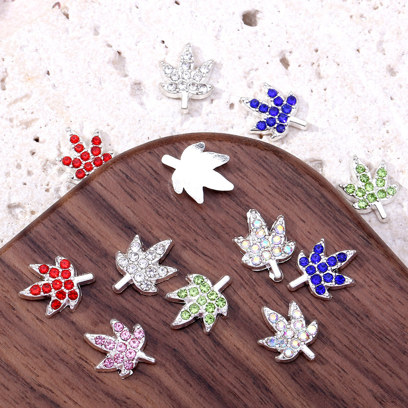 New Hot Sale Maple Leaf Rhinestone Nail Patch Alloy Nail Art Jewelry Nail Pieces Decoration Flash Nail Art Metal Patch New Hot Sale Maple Leaf Rhinestone Nail Patch Alloy Nail Art Jewelry Nail Pieces Decoration Flash Nail Art Metal Patch