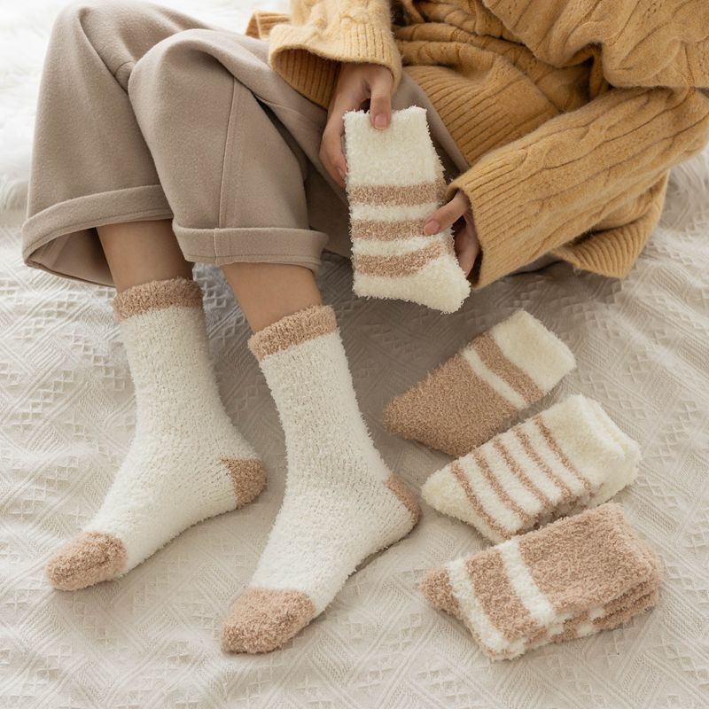 Coral Fleece Socks for Women, Amazon Cross-Border, Thickened for Autumn and Winter, Non-Shedding, Home Sleep Socks, Long Tube Floor Socks