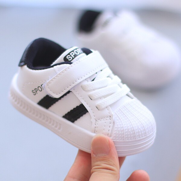 Breathable demi-season children's white sneakers for early age for…