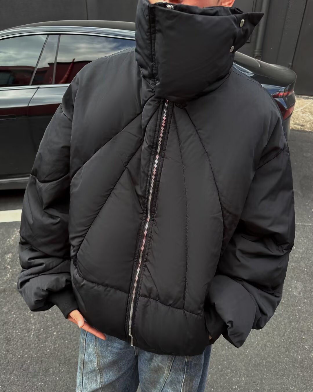 검은색