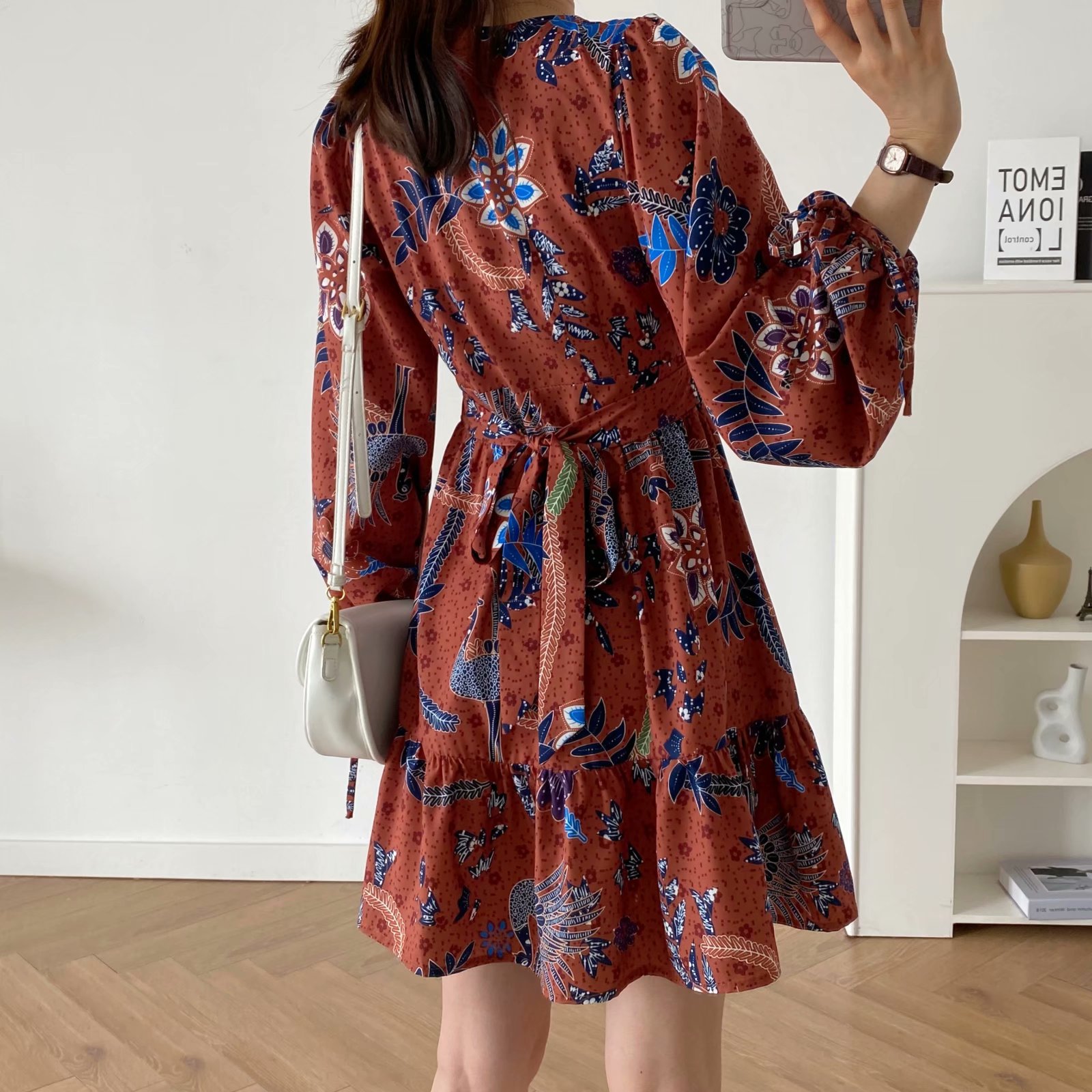 V-neck print long-sleeved belted dress nihaostyles wholesale clothing NSAM83433