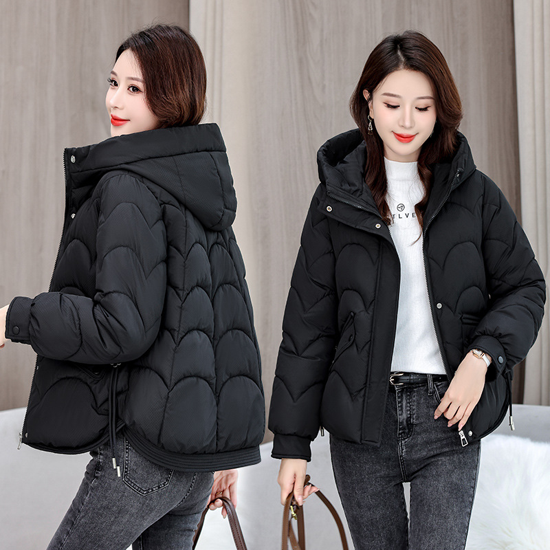 Capa de algodón de pluma para mujeres 2025 invierno nuevo algodón corto estilo coreano suelto con capuchón grueso abrigo de algodón chaqueta de moda image 3