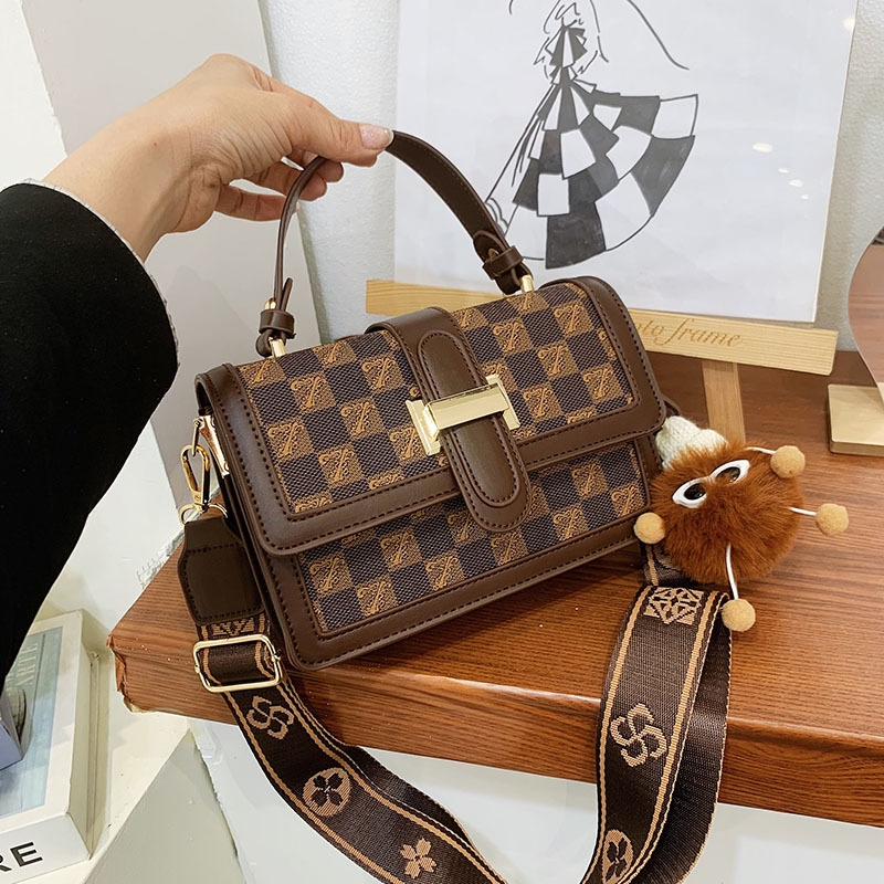 Borse da donna 2023 nuova borsa a tracolla con texture di fascia alta dal design di nicchia classica borsa quadrata piccola borsa a tracolla versatile quotidiana_voghion.com
