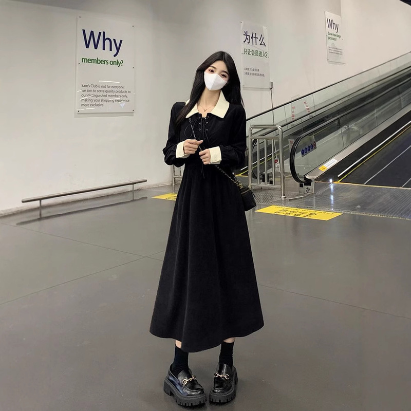 2024大きいサイズの婦人服の独特なレトロな色の小さい黒いスカートは腰を収めてやせています。|undefined