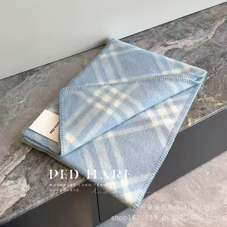 2025 New Autumn and Winter Style All-Rounder High-Quality Double-Sided Plaid Wool Scarf with the Same Style as Gong Ji-Hyun, Versatile Shawl and Warm Scarf