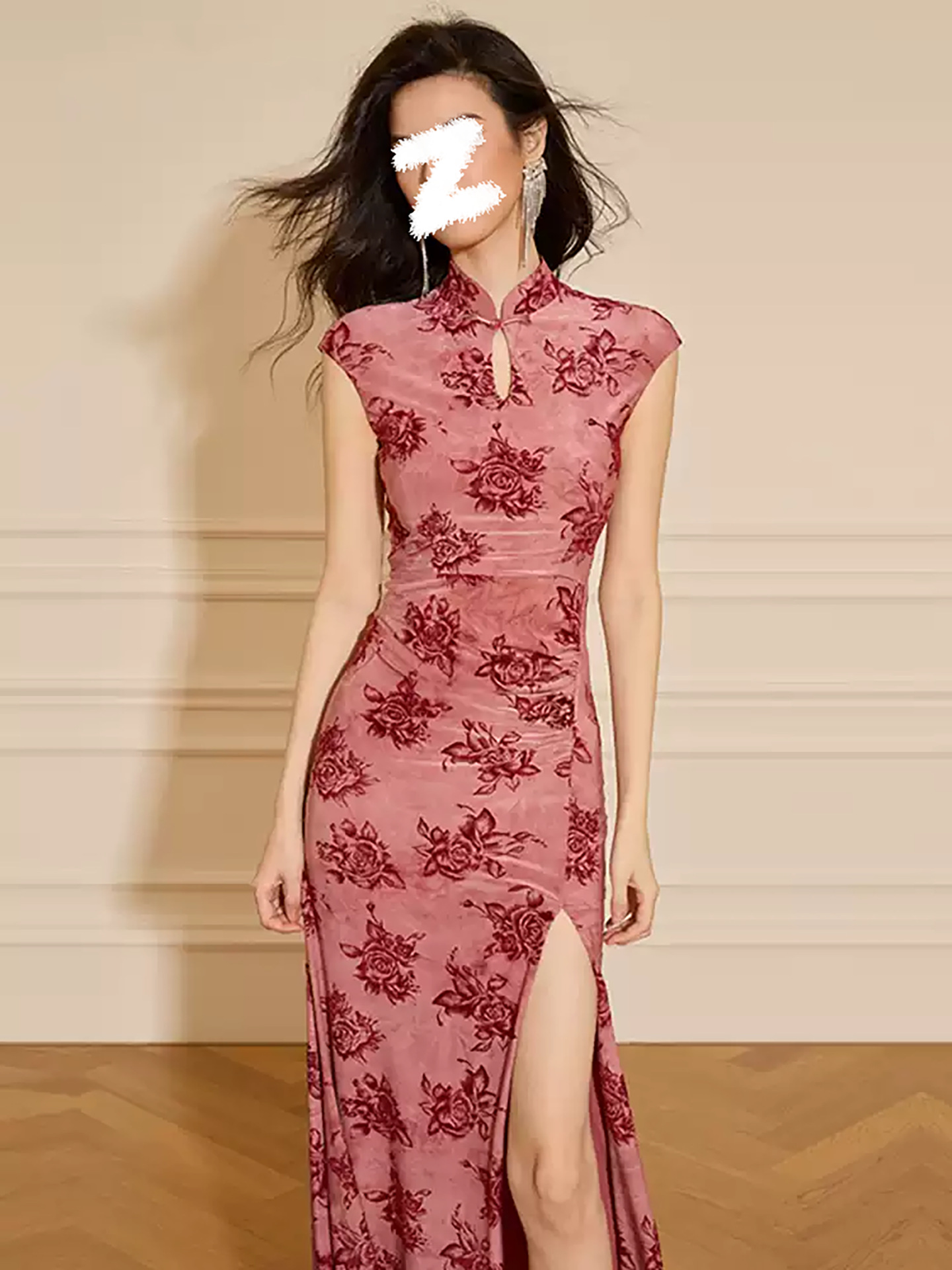Đầm maxi nữ phong cách cổ điển Hồng Kông – thiết kế cổ đứng, tà xẻ, ôm eo — Hồng nhạt chi tiết 3
