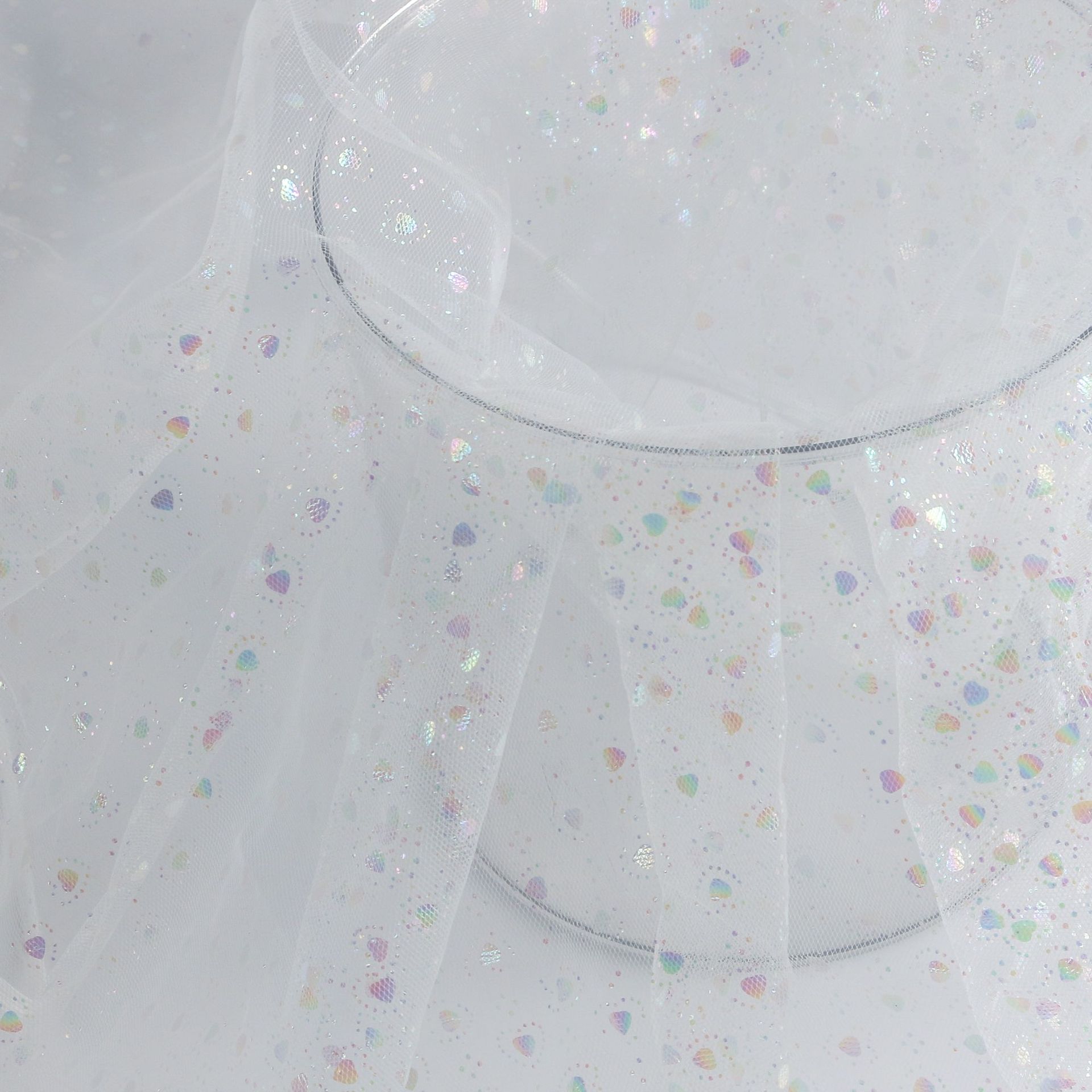 厂家直销瑞士网美国网烫金网布幻彩波点加小爱心童装纱裙网纱面料