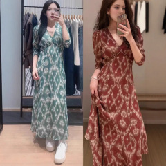 Ba & s * 家2025春夏新商品モダンシルエット花海プリントスカート女性vネック修身ウエストロングワンピース