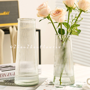 ���ɼ��ס��F�����s������ƿ��̖͸��ˮ�B���F���r���͏d���ý�С