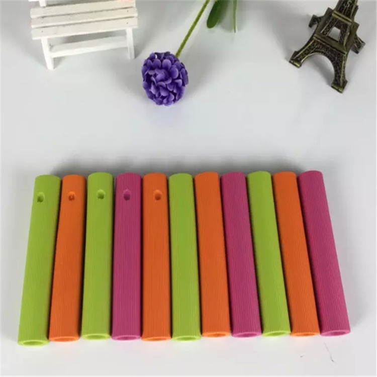 现货高弹性发光面发泡管NBR橡塑管扶手自拍杆防滑把套发泡光面管