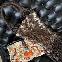 �W�tͬ��r�аٴ�����Ϟ�Kײɫ�����OӋ�����������Ů