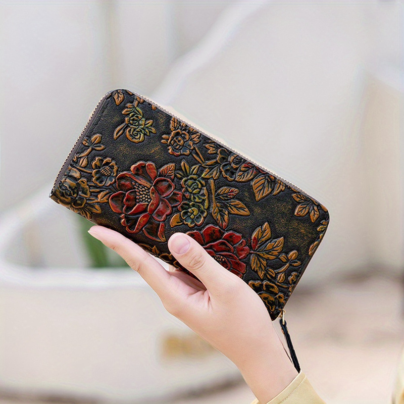 2025 Vintage New Fashion Leather Carved Women's Wallet Long Wallet Carved National Style Card Bag Leather Bag Women's Clutch Bag