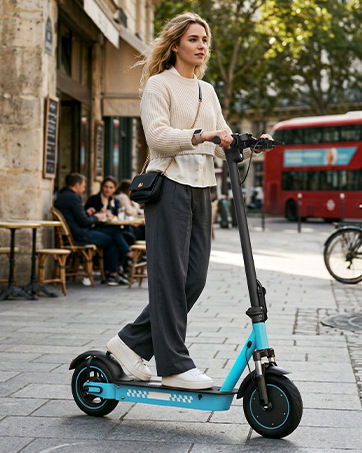 Electric Scooter Foldable 10inch Overseas Warehouse Wholesale High-Power Adult Mobility Scooter