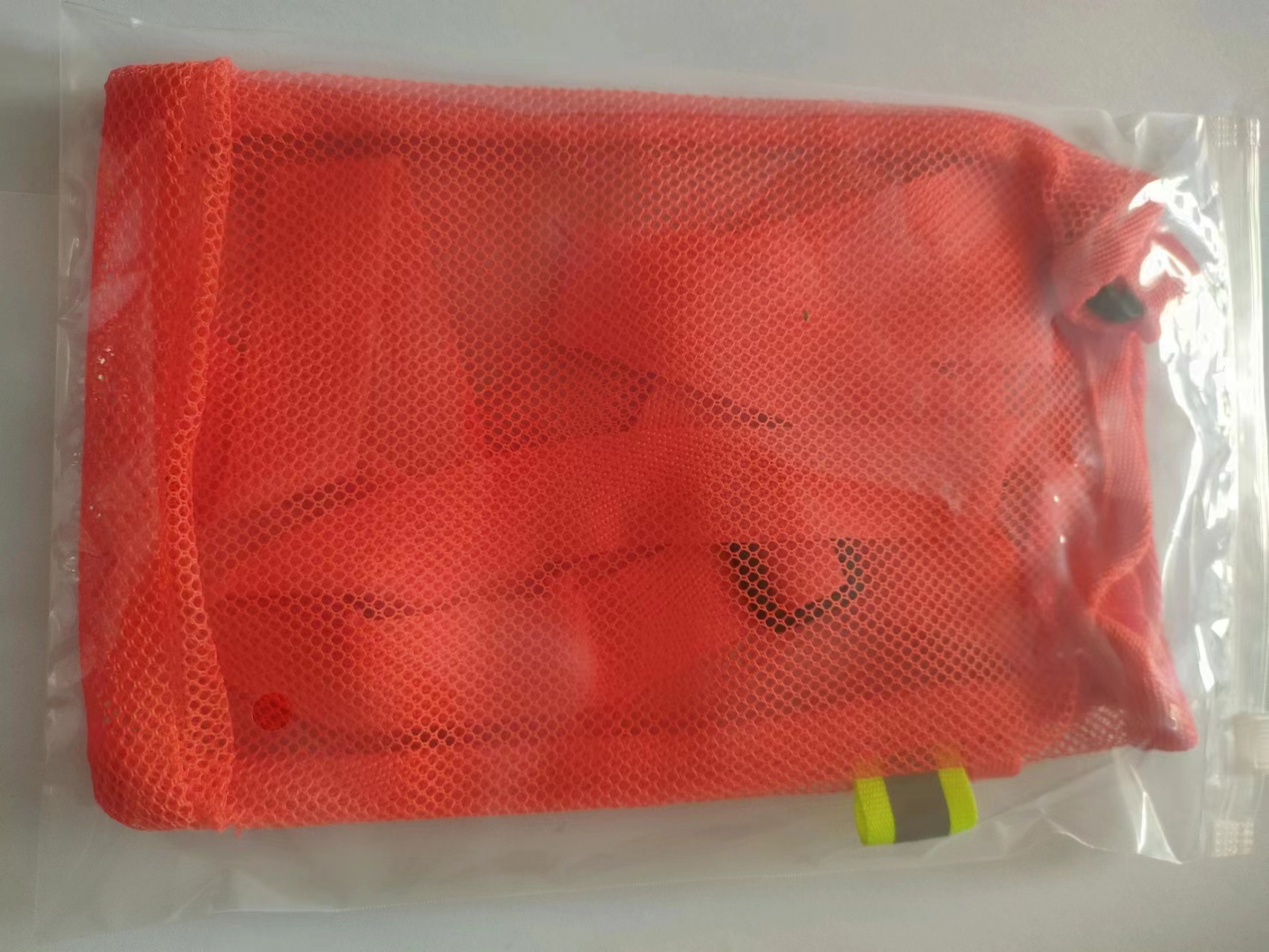 Transfronterizo deportes al aire libre taza de agua bolsa de hombro de los niños termo taza cubierta de malla crossbody portátil leche té hervidor de agua bolsa Universal