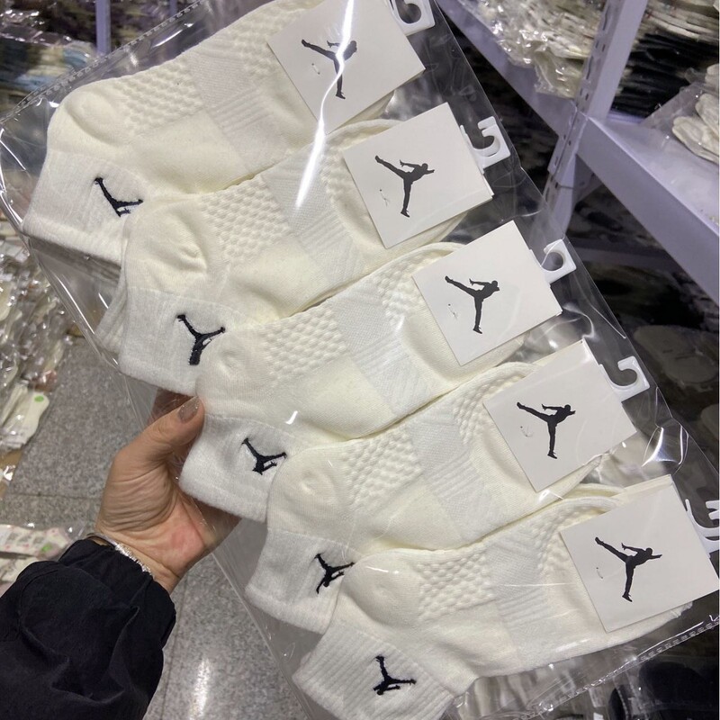 Flying A cotton embroidered mid-barrel sports socks for men and women with fragrant sweat-absorbent deodorant massage bottom long-barrel socks tide Flying A cotton embroidered mid-barrel sports socks for men and women with fragrant sweat-absorbent deodorant massage bottom long-barrel socks tide