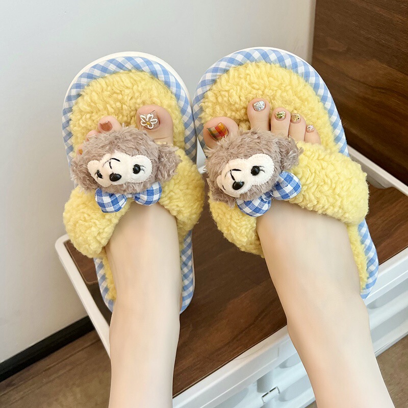 Japanese-Style Trendy Plush Flip-Flops for Women, New Autumn Soft-Soled Non-Slip Bear Slippers for Home Comfort