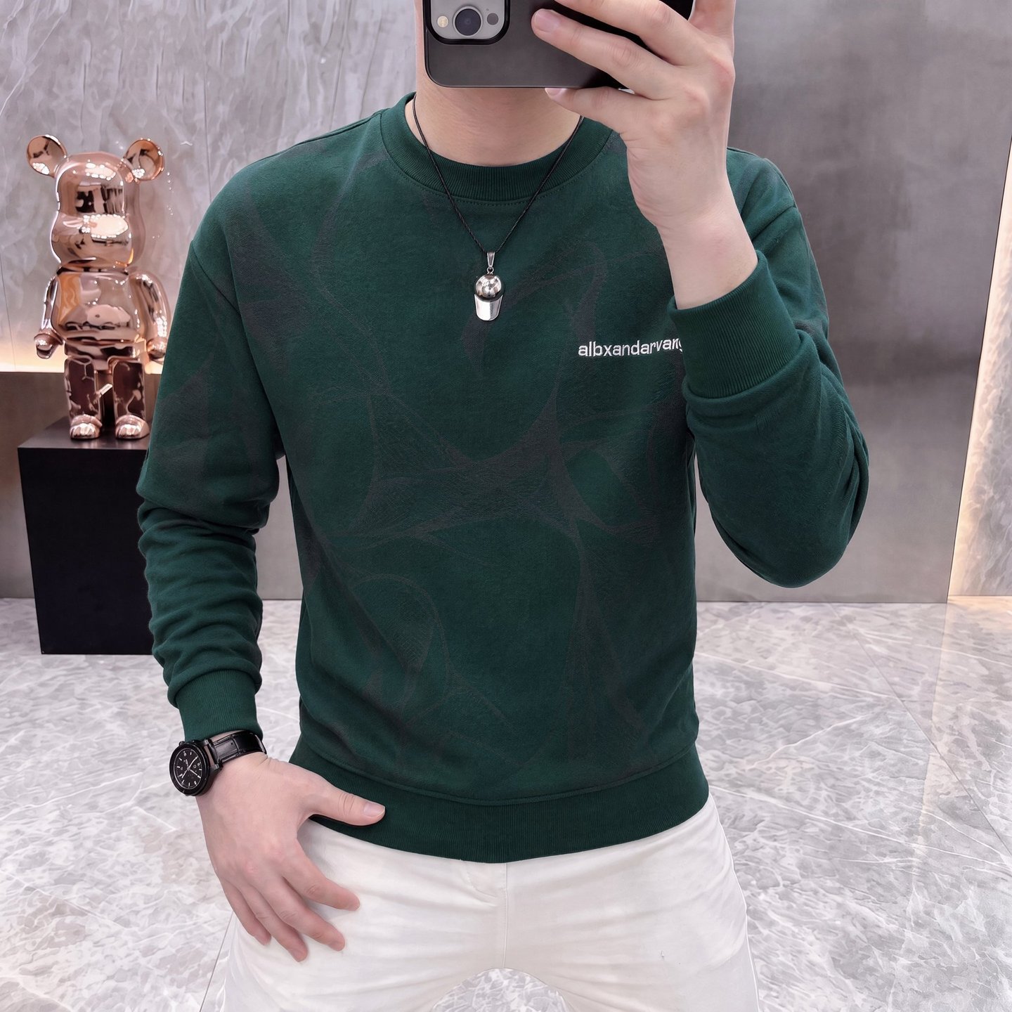 2026 Autumn New Style Dark Pattern Print Long-Sleeved Base Shirt Men's Round Neck Pullover Mild and Minimalist Top