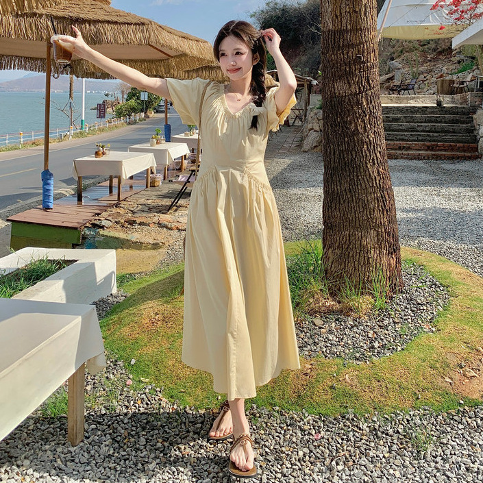 法式黄色泡泡袖甜美减龄v领褶皱连衣裙夏季新款气质高腰显瘦长裙|undefined