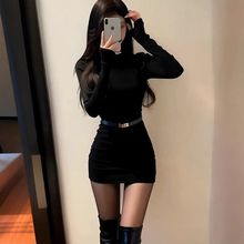 纯欲辣妹修身显瘦黑色包臀裙女2025秋冬新款内搭打底衫半高领短裙