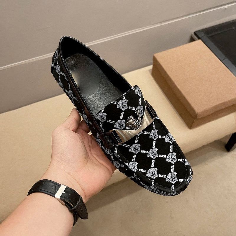 Zapatos Doudou para hombre 2025 nuevos zapatos de cuero para hombre de charol casual de lujo de alta gama zapatos para hombre con personalidad británica de moda para hombre