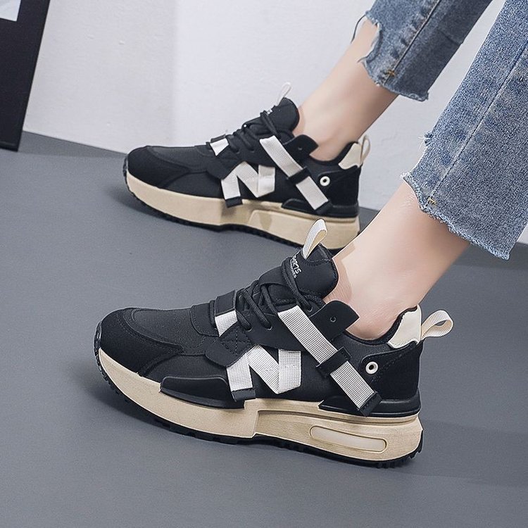 Zapatos de papá para mujeres 2025, nuevos zapatos deportivos universales zapatos de entrenamiento de capa de altura casuales zapatos de mujer al aire libre zapatos Gump