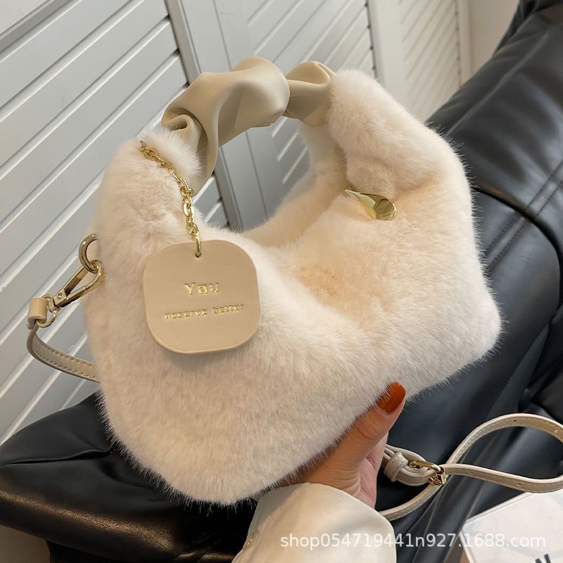 Plush Bag, High-End Plush New Handbag, Autumn and Winter Trendy Versatile Niche Fashion Crossbody Bag
