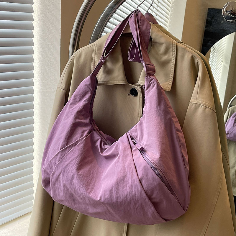 Japanese Style Pleated Large Capacity Solid Color Crossbody Bag For Women, Commuter Nylon Dumpling Bag, Casual Shoulder Bag For Students - Thumbnail 2