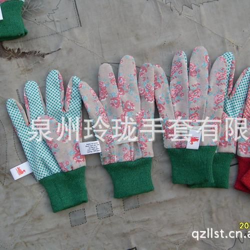 生产供应LC15点塑防滑防脏儿童手套 儿童印花园艺手套 户外手套