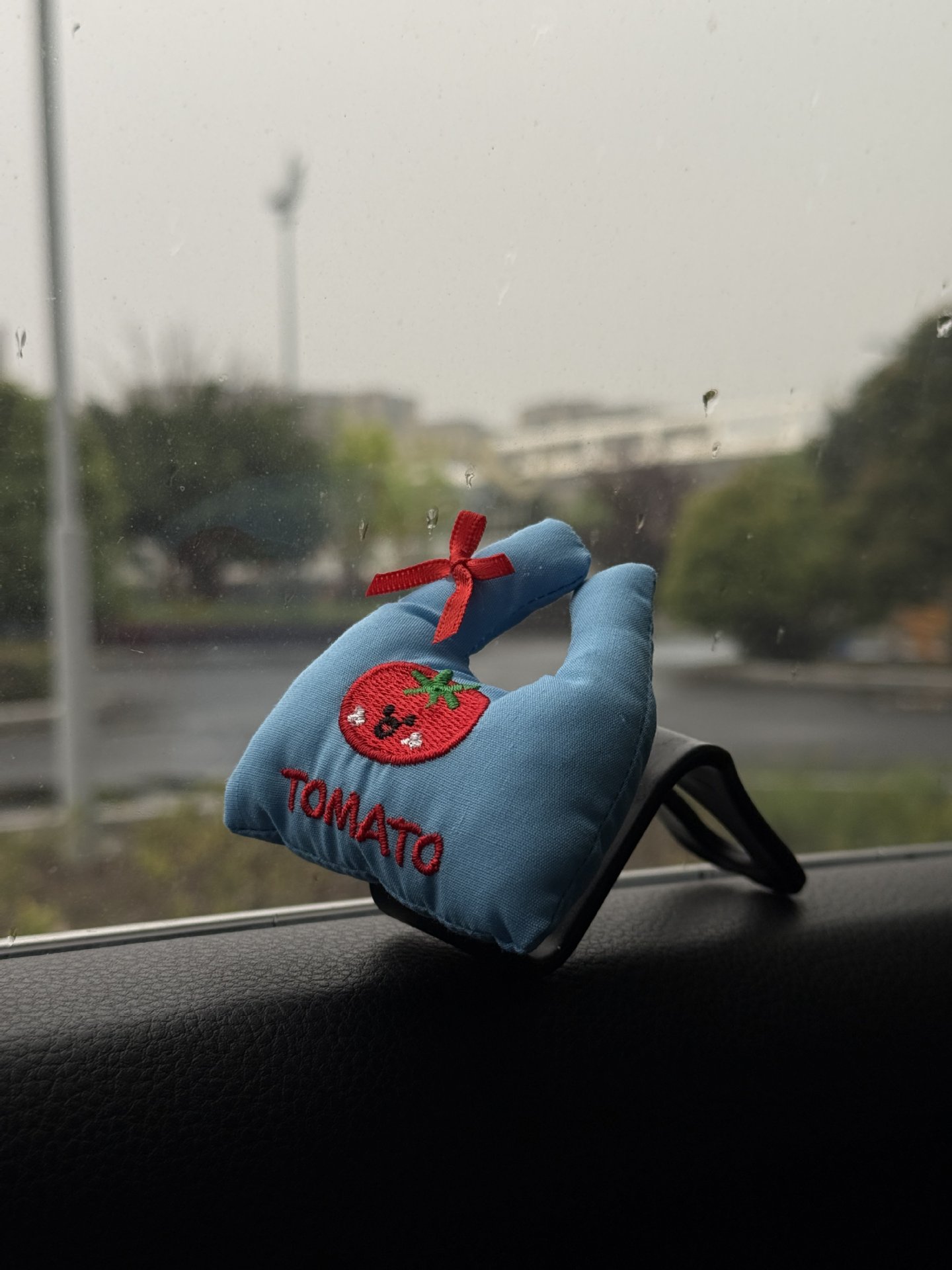 Car-mounted hook for in-car creative multifunctional storage, fruit shopping bag, tote bag hook for neat organization