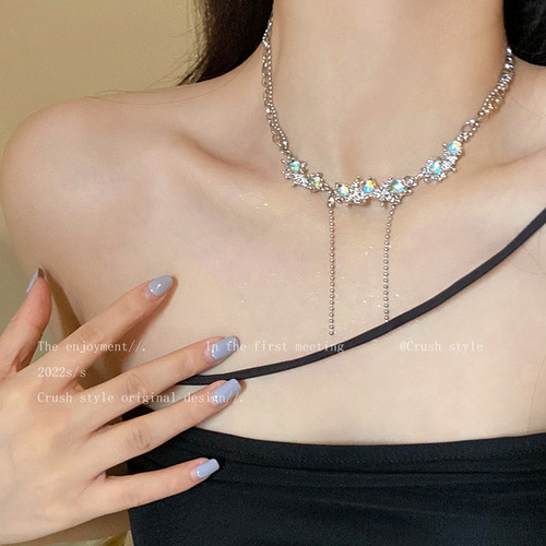 Ins style pearl necklace women's light luxury niche design high-end clavicle chain tassel love pendant jewelry wholesale