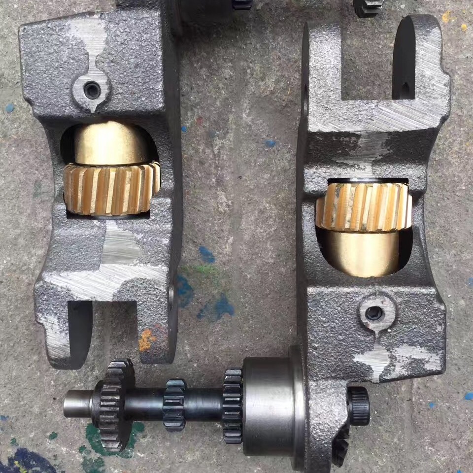 厂家供应蜗轮支架 铣床蜗轮及支架  蜗轮摇架  铣床配件 老鼠架