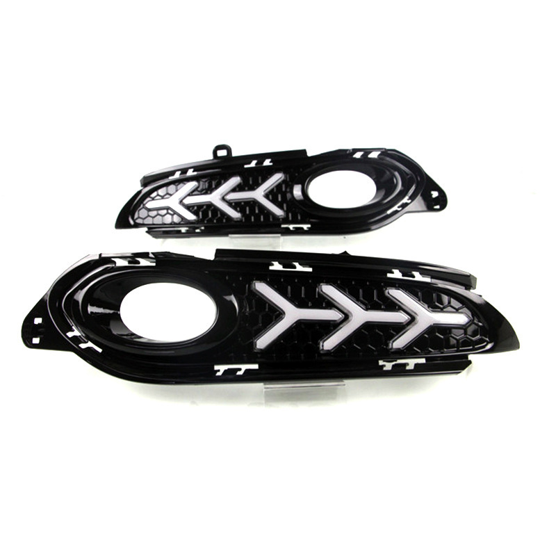 Aplicable a 15 - 18 Honda Colorful HRV luces diurnas de dirección de flujo de agua luces diurnas de conducción delanteras renovación del conjunto de luces de niebla