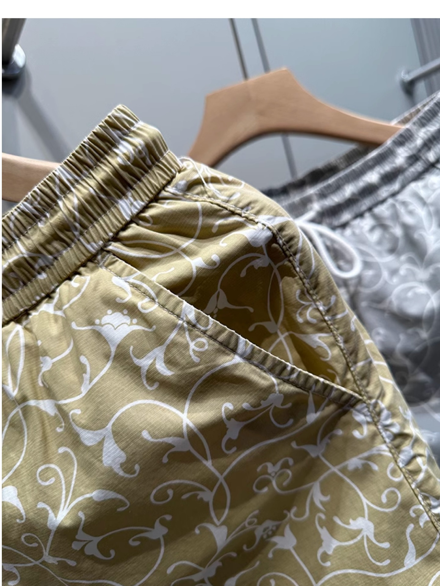 Summer Print Men's Shorts Trendy Design Loose Fit Versatile Sporty Casual Four Quarter Length Pants_viptrois.com