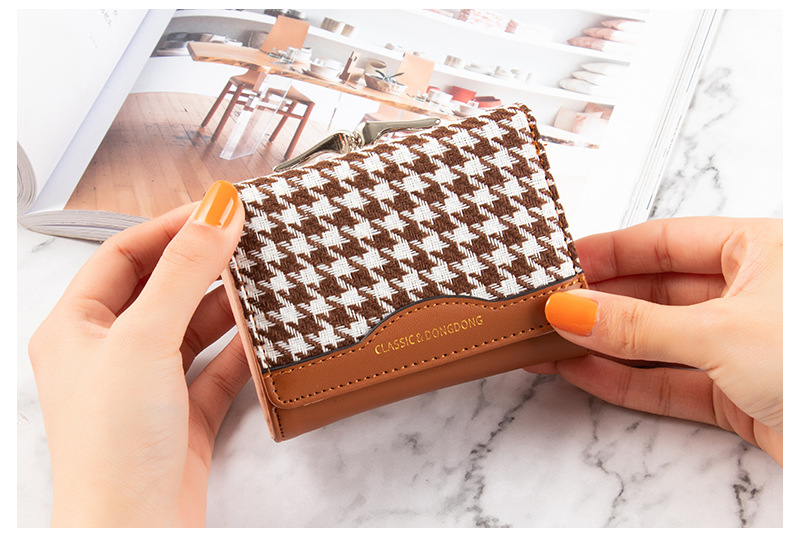 Women's Houndstooth Pu Leather Buckle Wallets display picture 4