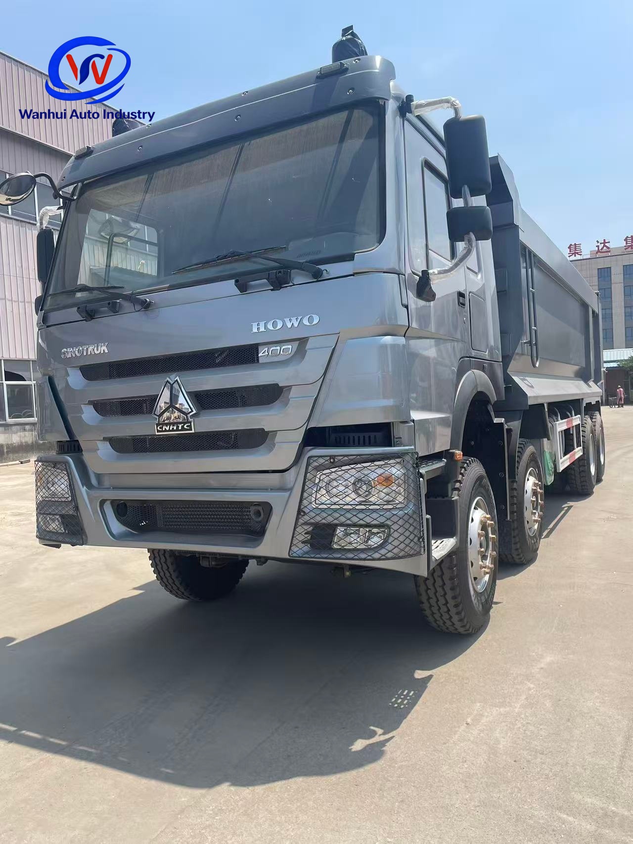 Howo 8*4 dump truck, U-shaped cargo bed, for transporting sand and gravel in mines, heavy-duty dump truck, powered by Weichai engines, direct from the manufacturer