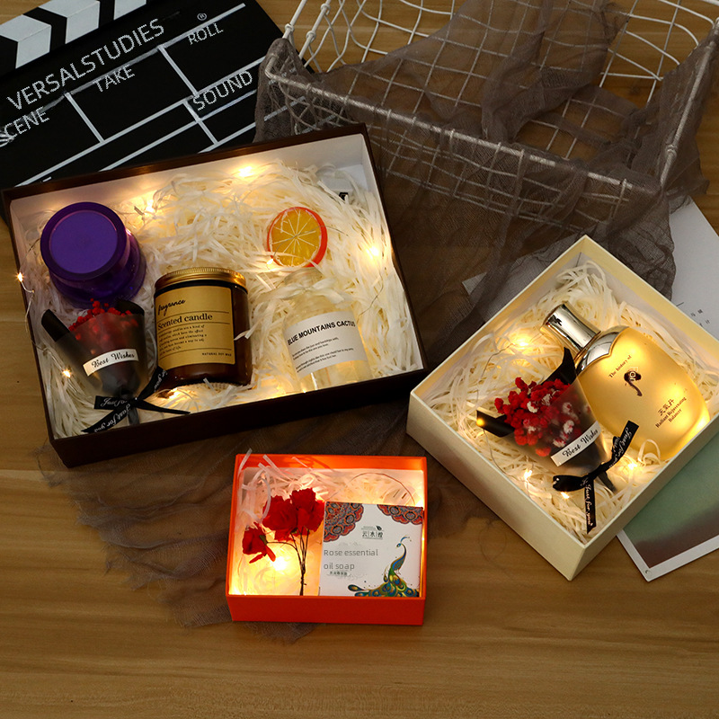 Transparent gift box